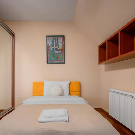 Flower Garden In Lozenetz By 7th Sence Apartamento Sófia