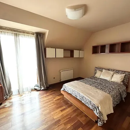 Apartman Flower Garden In Lozenetz By 7th Sence Szófia